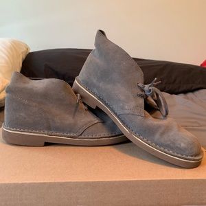 Men’s Clarks Desert Boots Size 9